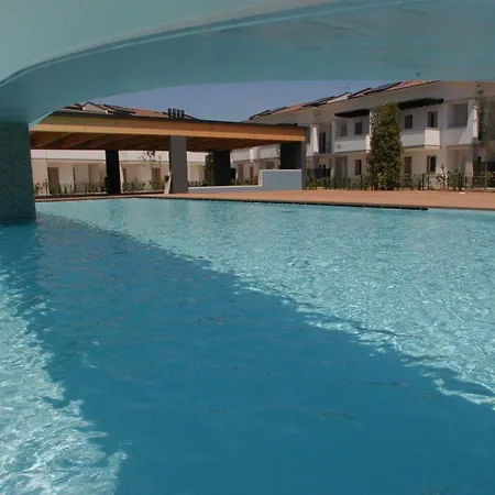 Recently Built Flat With Big Swimming Pool And Balcony * 비비오네