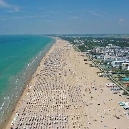 Recently Built Flat With Big Swimming Pool And Balcony Bibione