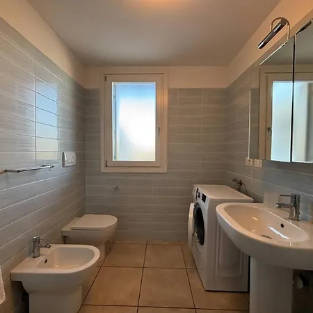Relaxing Flat With Swimming Pool And Parking Apartmán