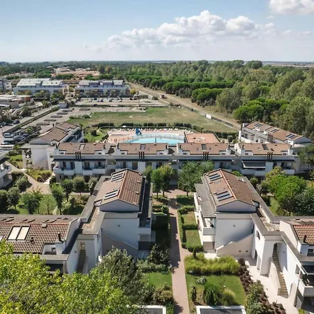 Apartmán Relaxing Flat With Swimming Pool And Parking Bibione