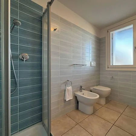 Relaxing Flat With Swimming Pool And Parking Apartament